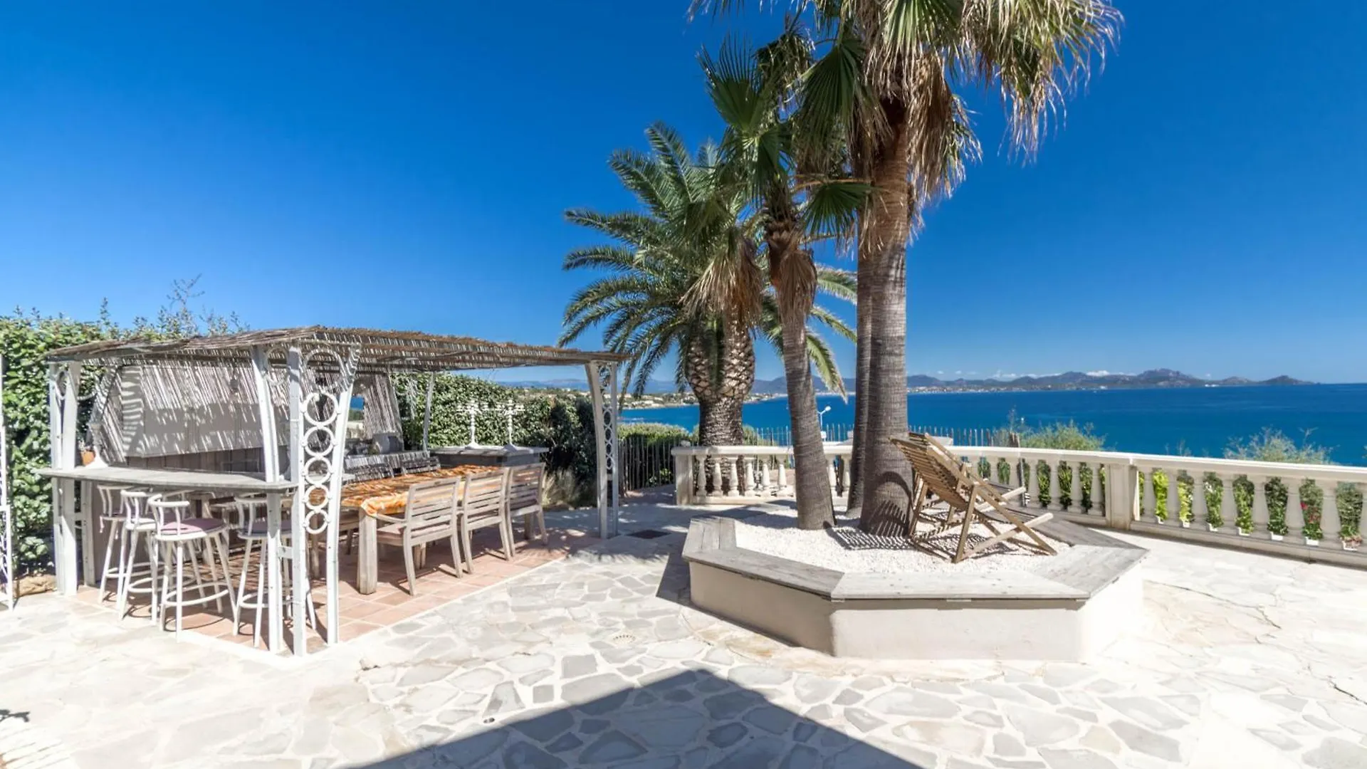 83Pano Panoramamer Les Issambres Villa